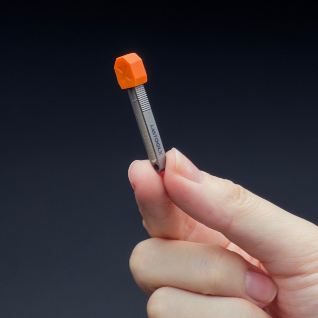 World's Smallest Titanium Tweezers