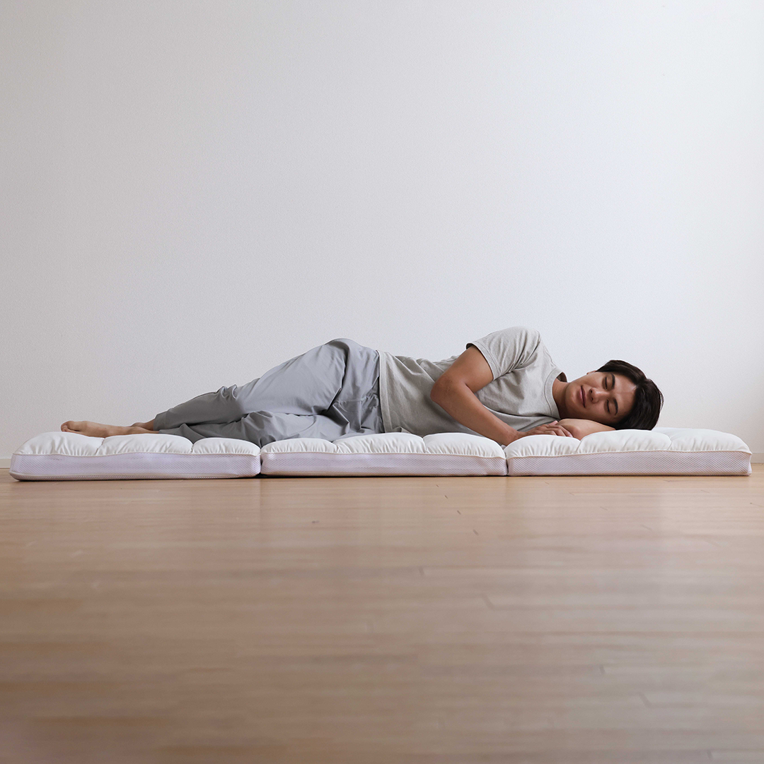 Fluffy Japanese Futon With Firm Back Support