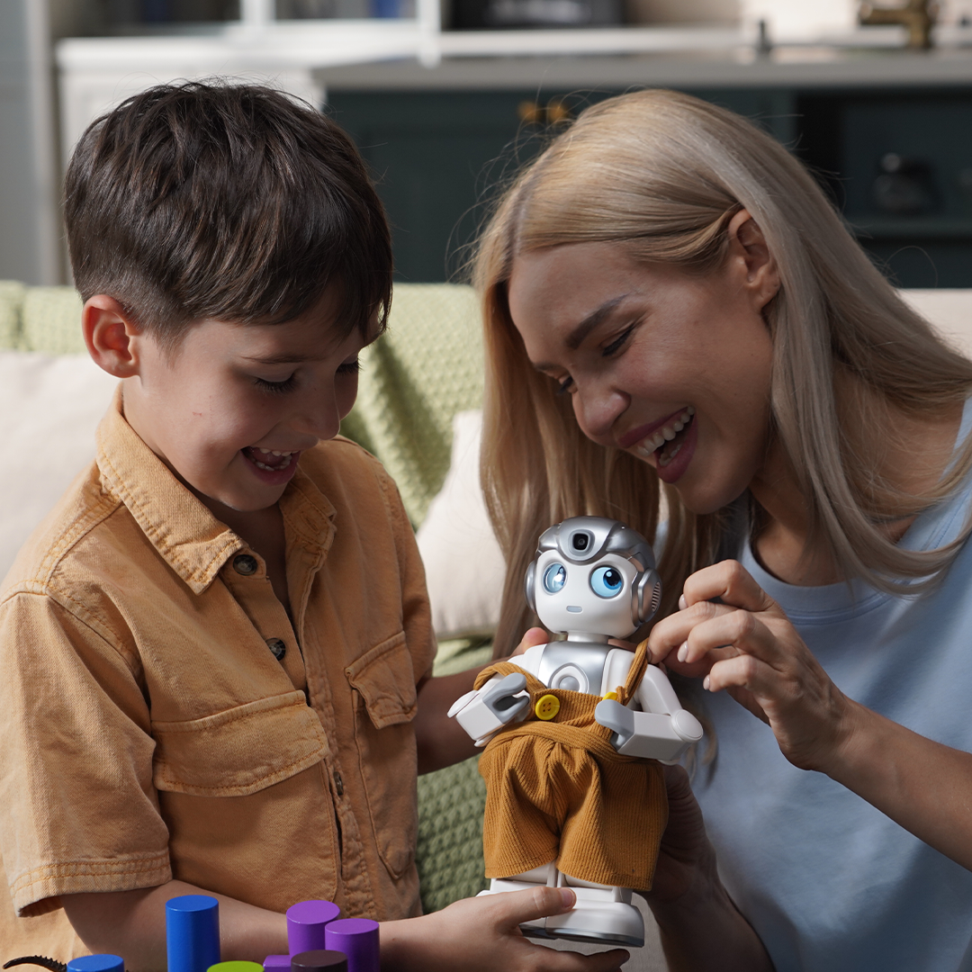 A Humanoid Robot For Curious Minds