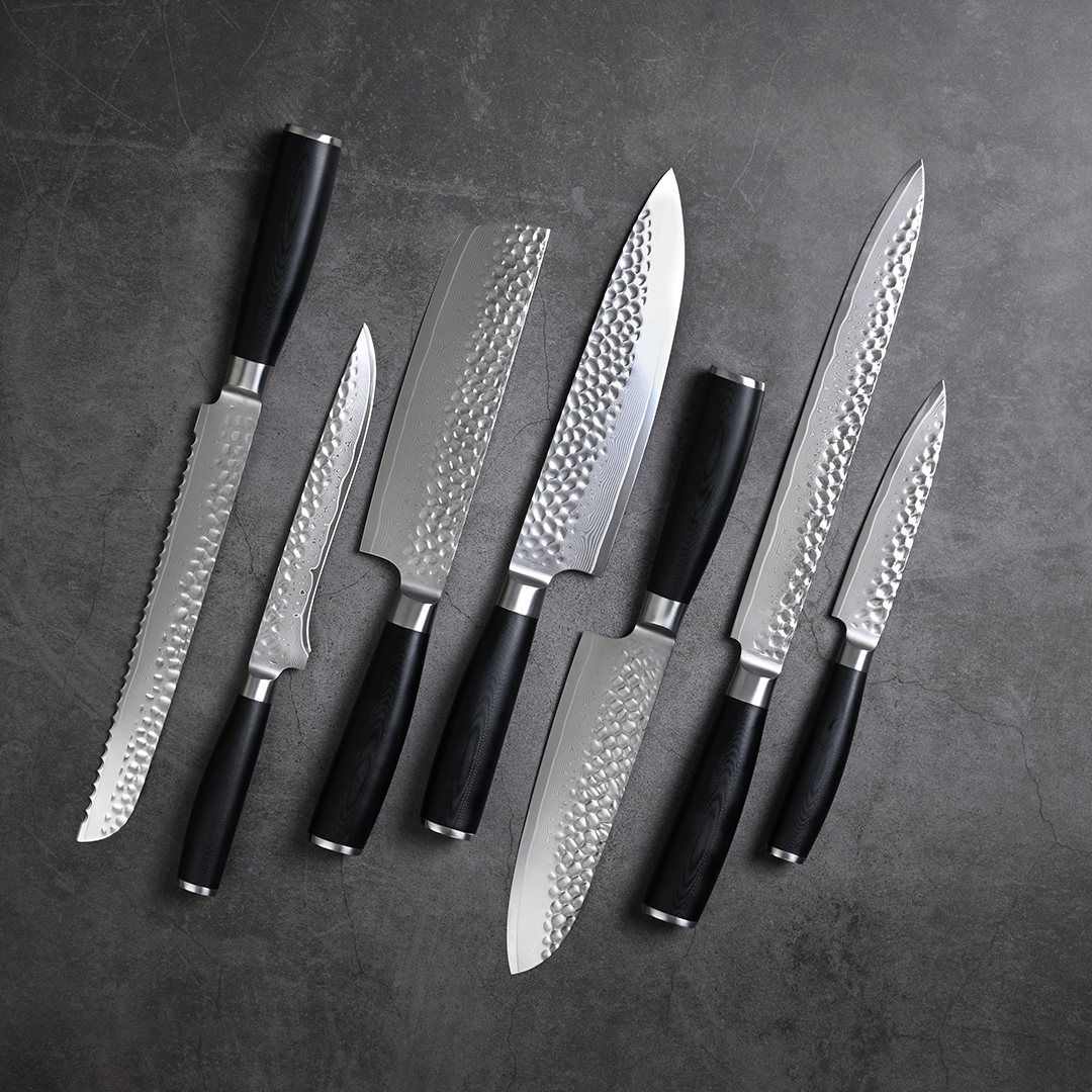 Chef-Quality Knives Crafted From Damascus Steel