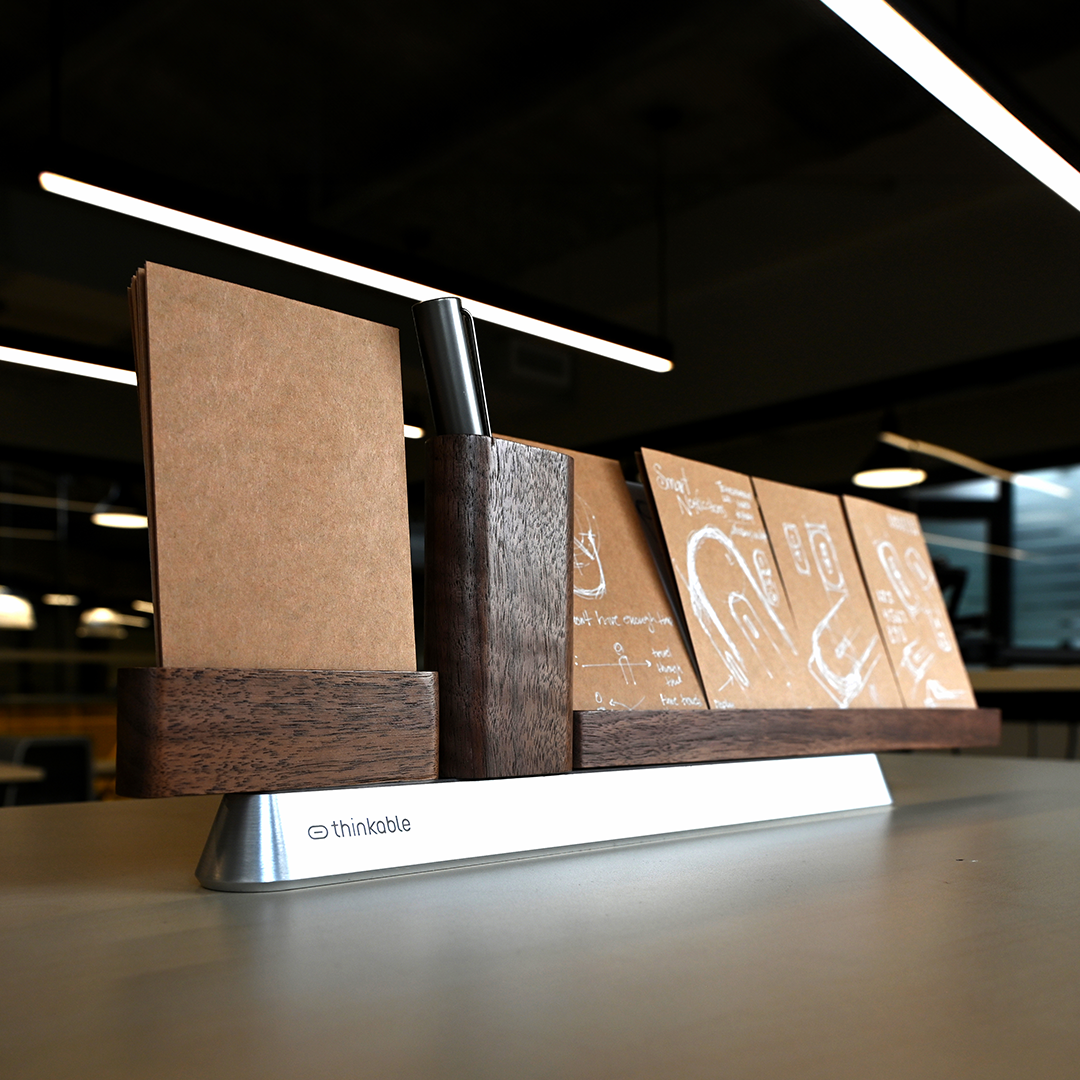 The Desktop Studio That Visualizes Ideas