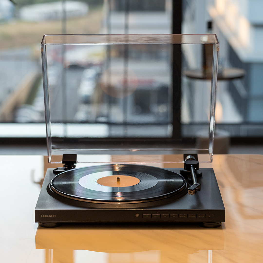The Fully Automatic Turntable
