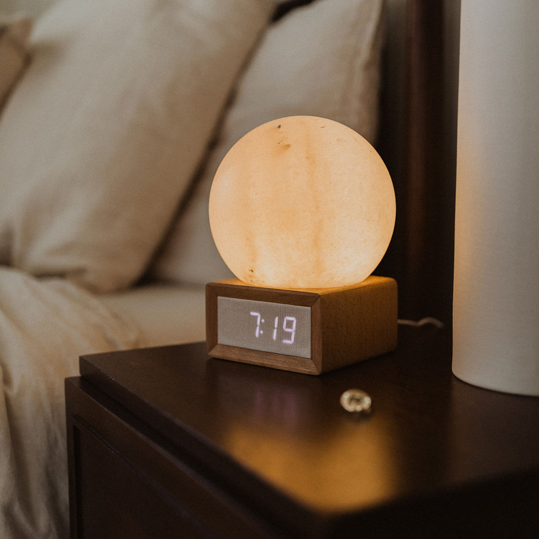 Natural Sunrise Alarm Clock That Wakes You Up Gently