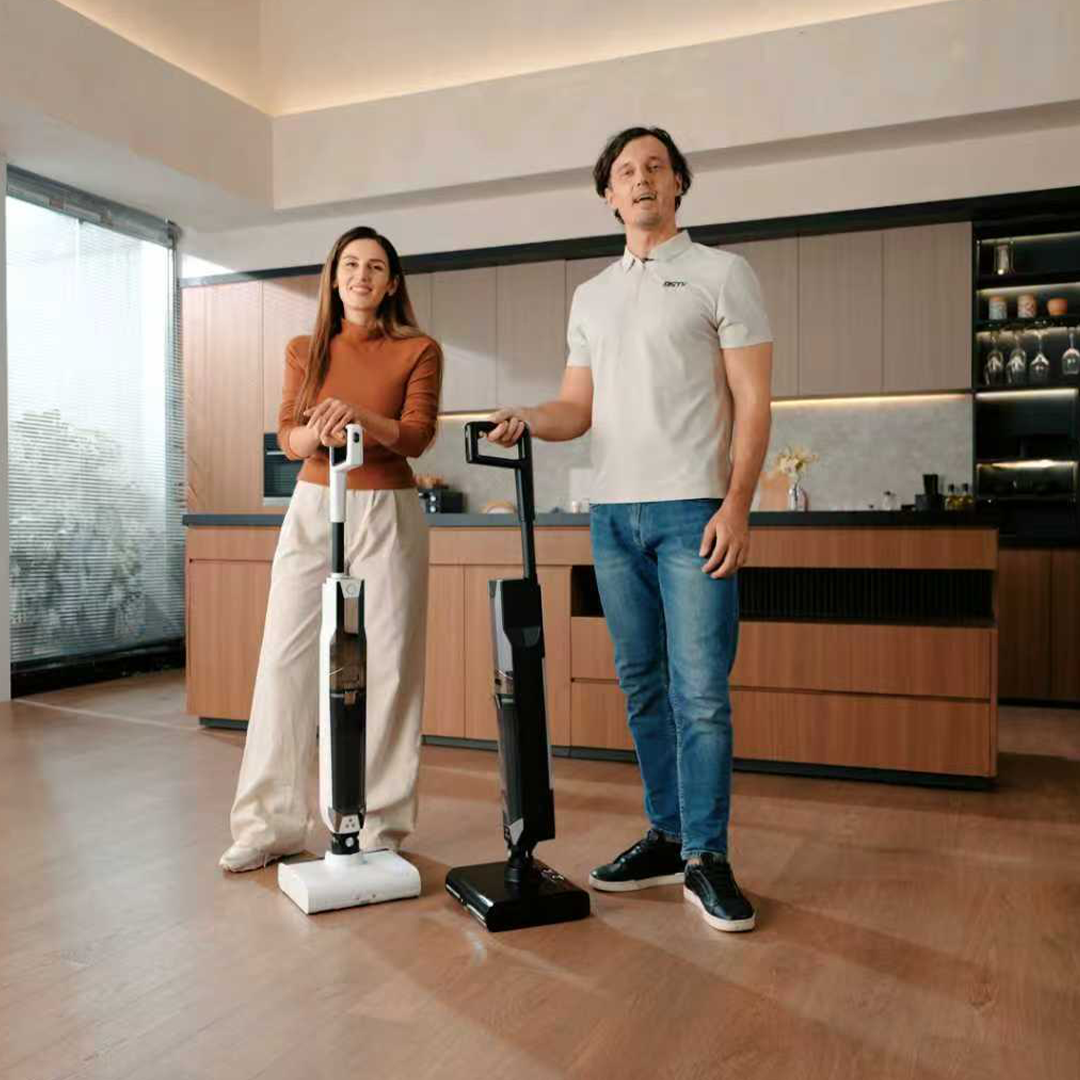 The Dual-Tank That Deep Cleans Fast