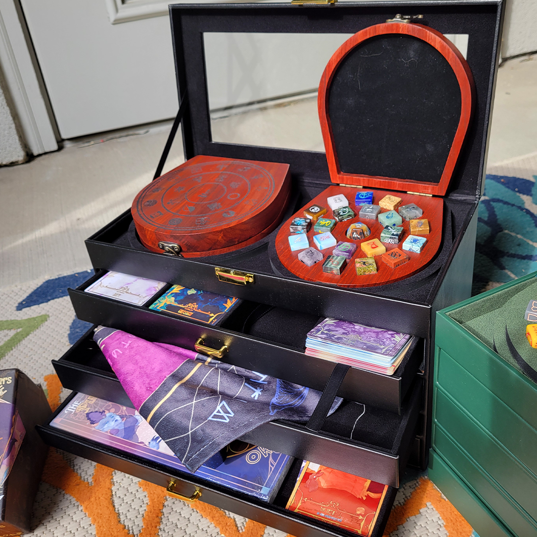 Divination, Reinvented in Dice Form