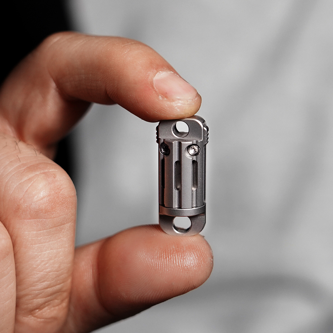 Magnetic EDC That Stays Put