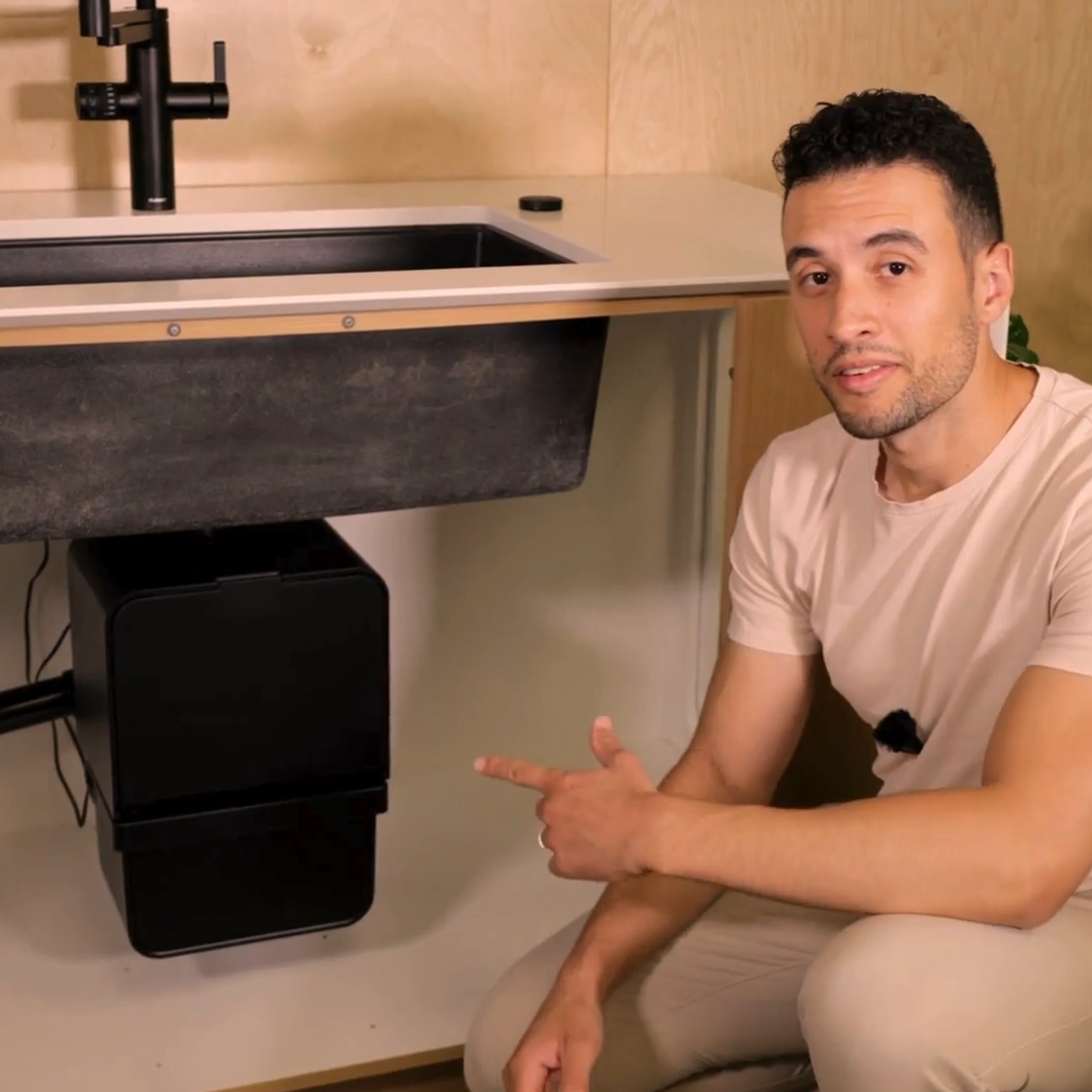 The Under-Sink Composter That Seals Odors