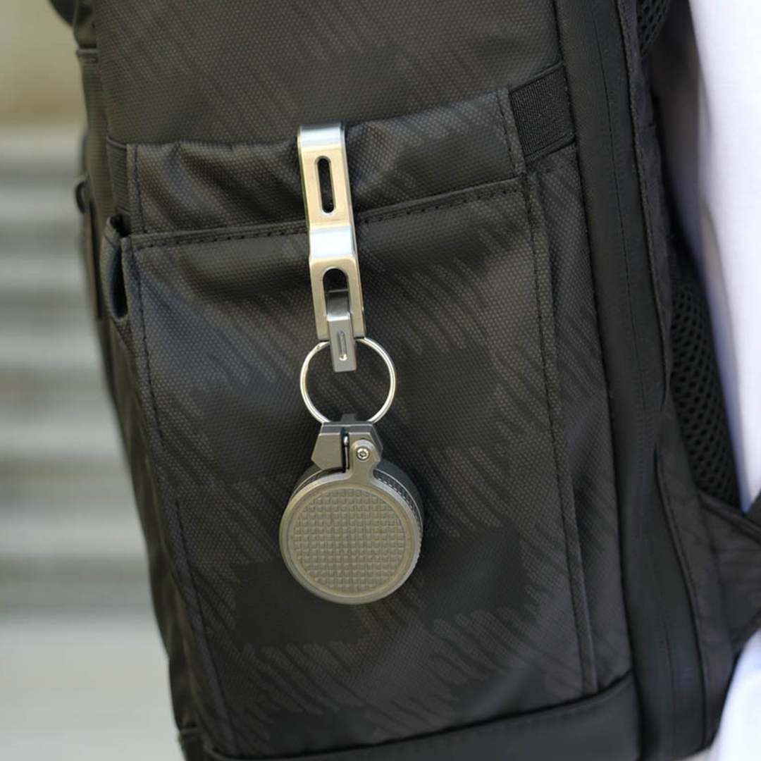 Titanium Clip With Gravity Cam Lock