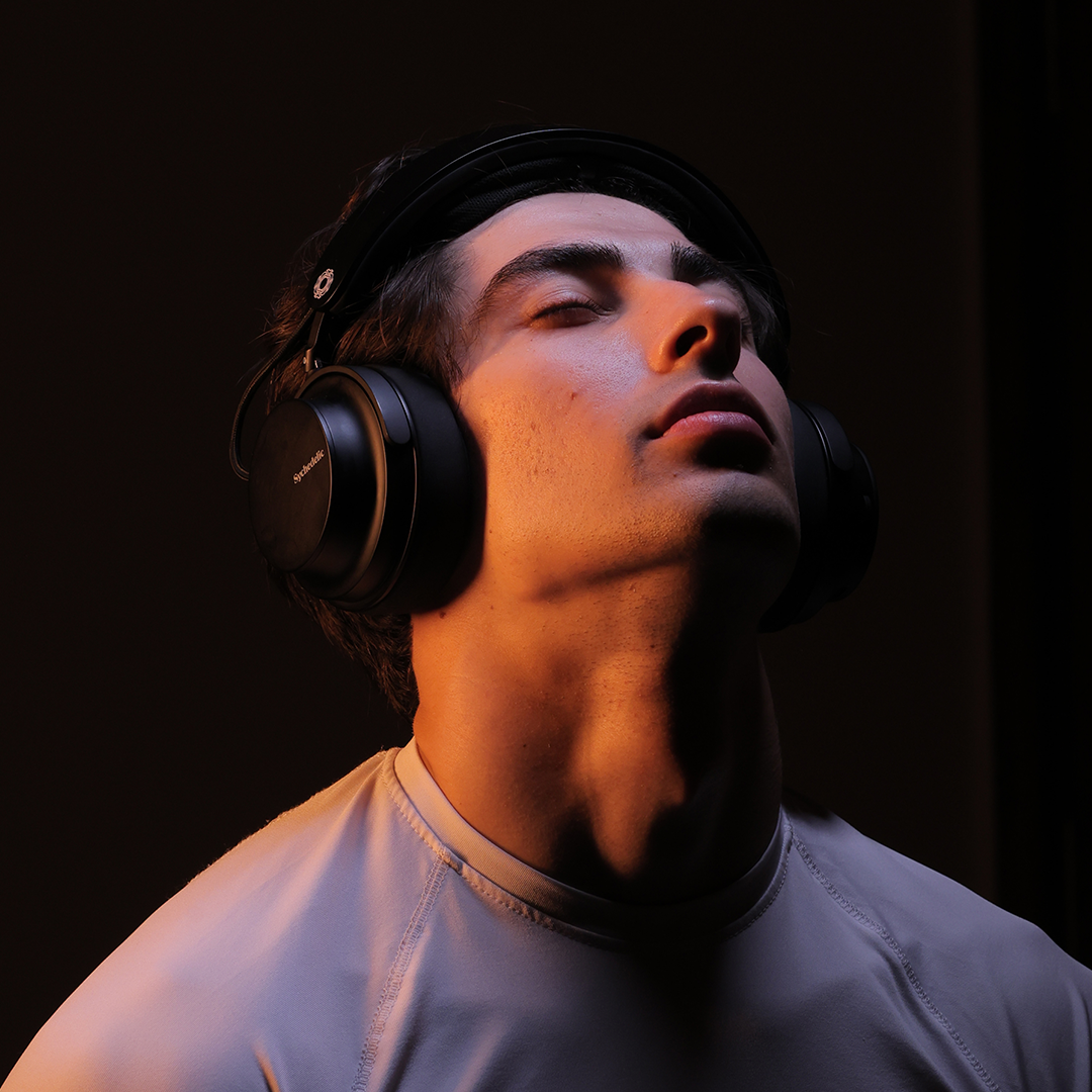 Brain-Sensing Headphones For Focus And Sleep