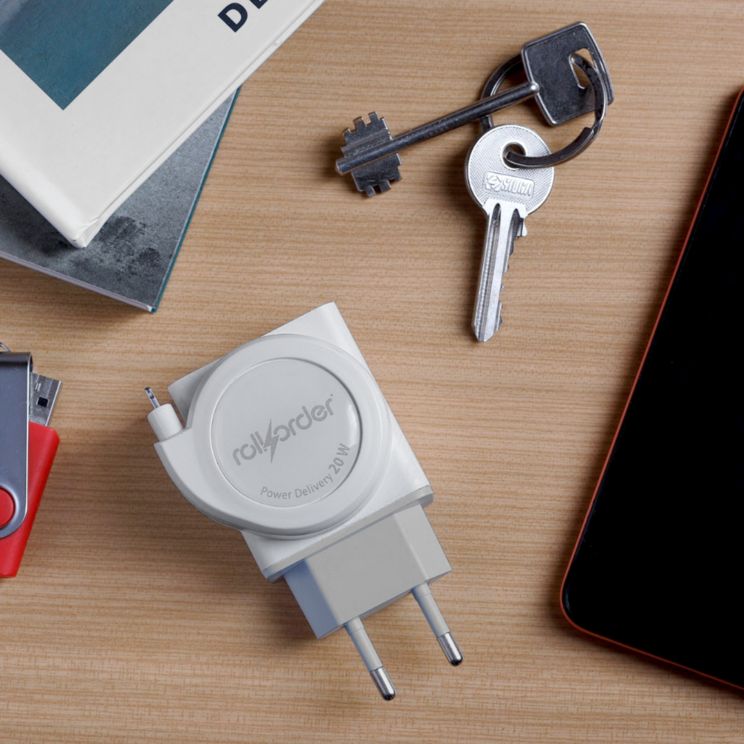 The Compact Charging Solution With A Built-In Retractable Cable