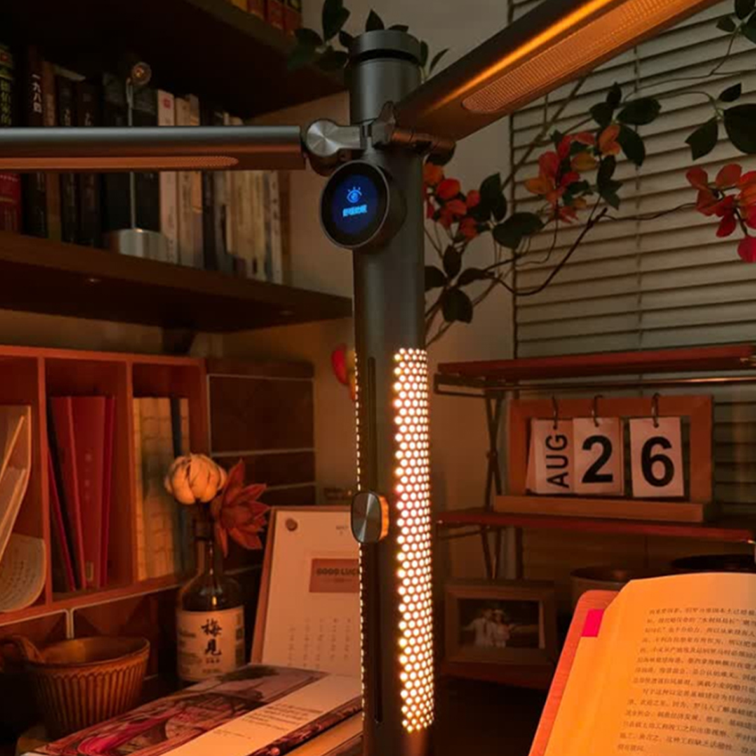 Craft Wide Light with Satellite Wings