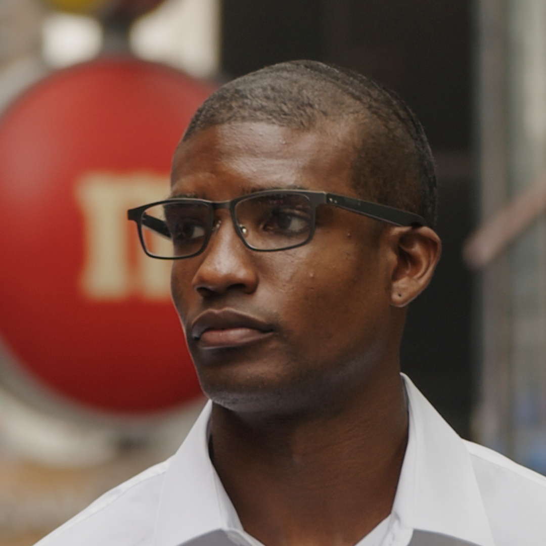 Titanium AI Glasses for Effortless Productivity