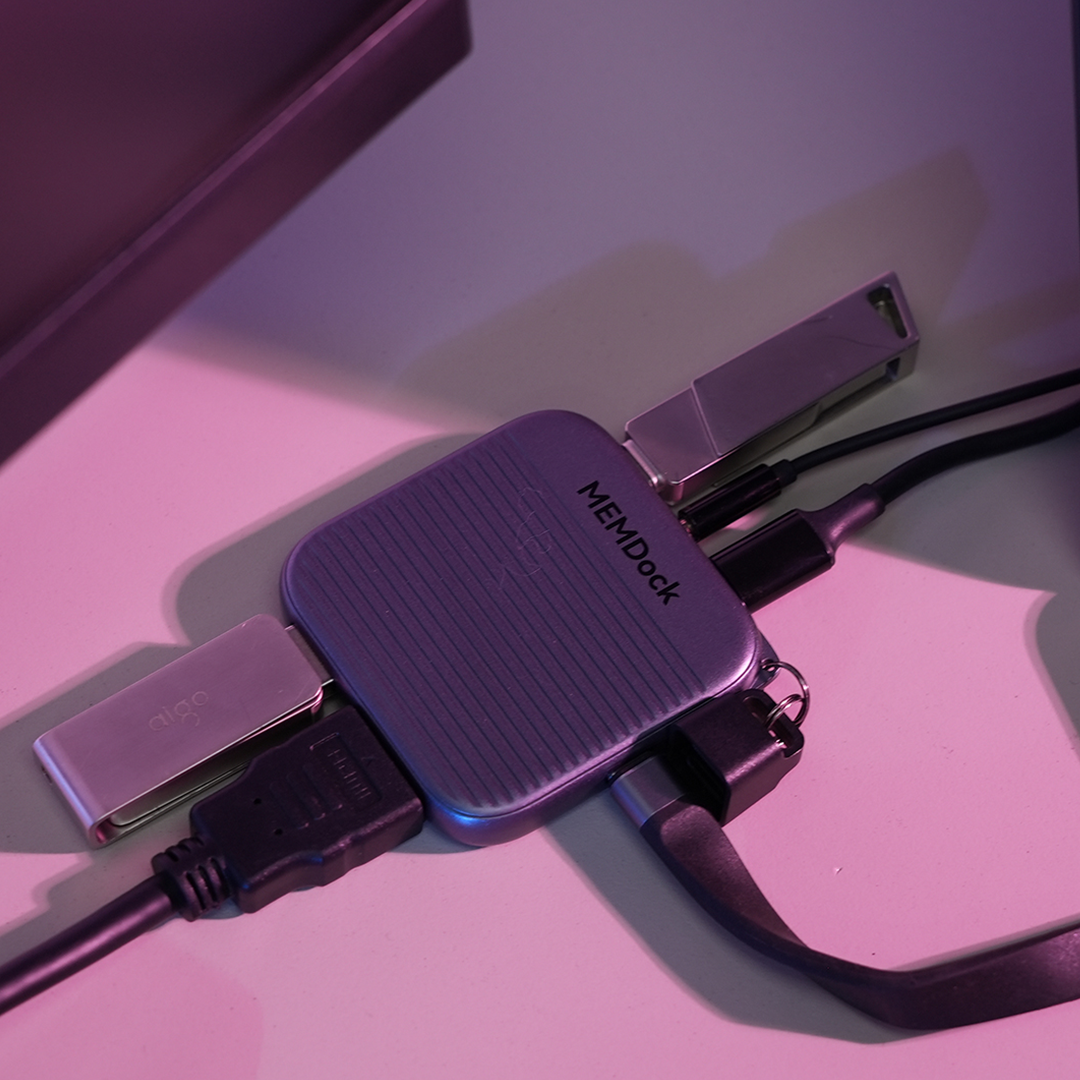 The Ultra-Compact Magnetic USB-C Hub