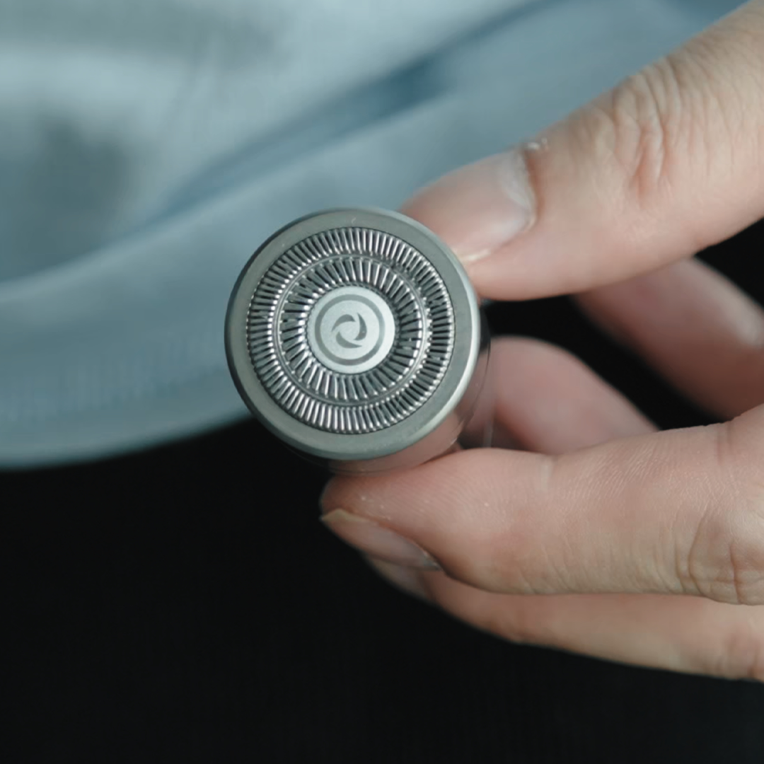 Modular Pocket-Size Magnetic Shaver