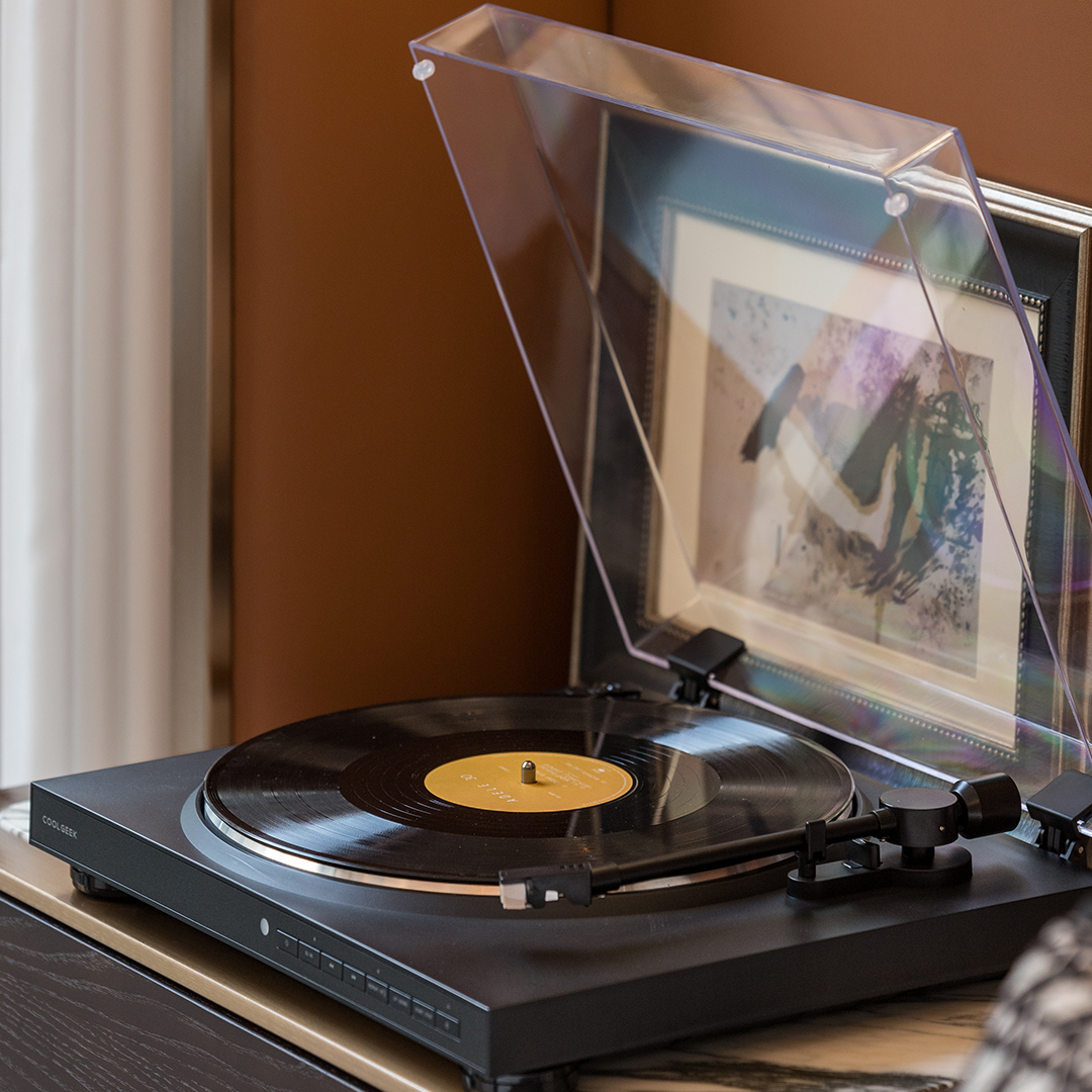 The Fully Automatic Turntable