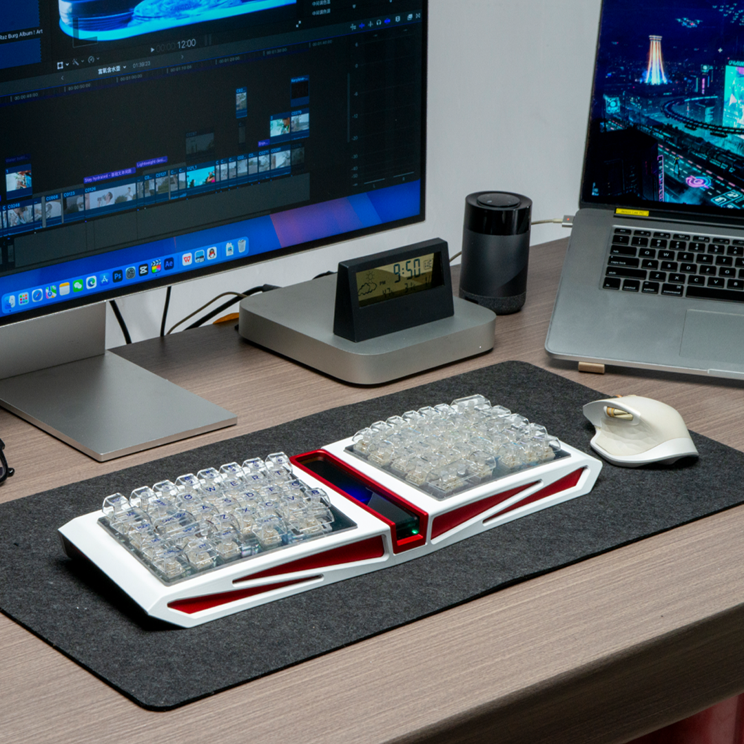 The Hall-Effect Keyboard With IPS Display