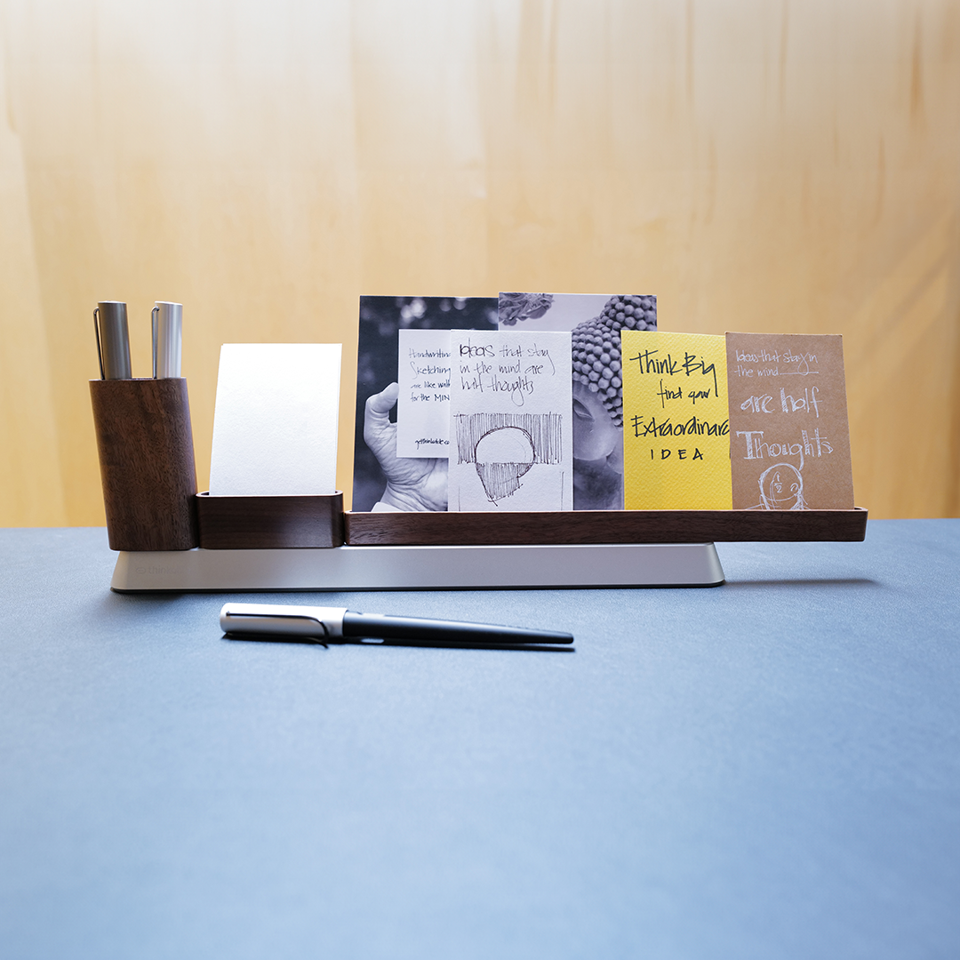 The Desktop Studio That Visualizes Ideas