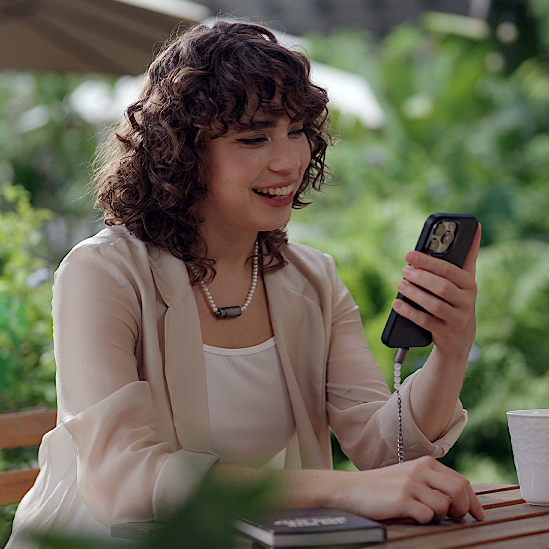 7.4g Wearable AI Translator