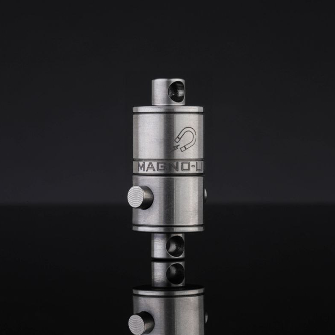 The Magnetic Keychain That Locks Fast