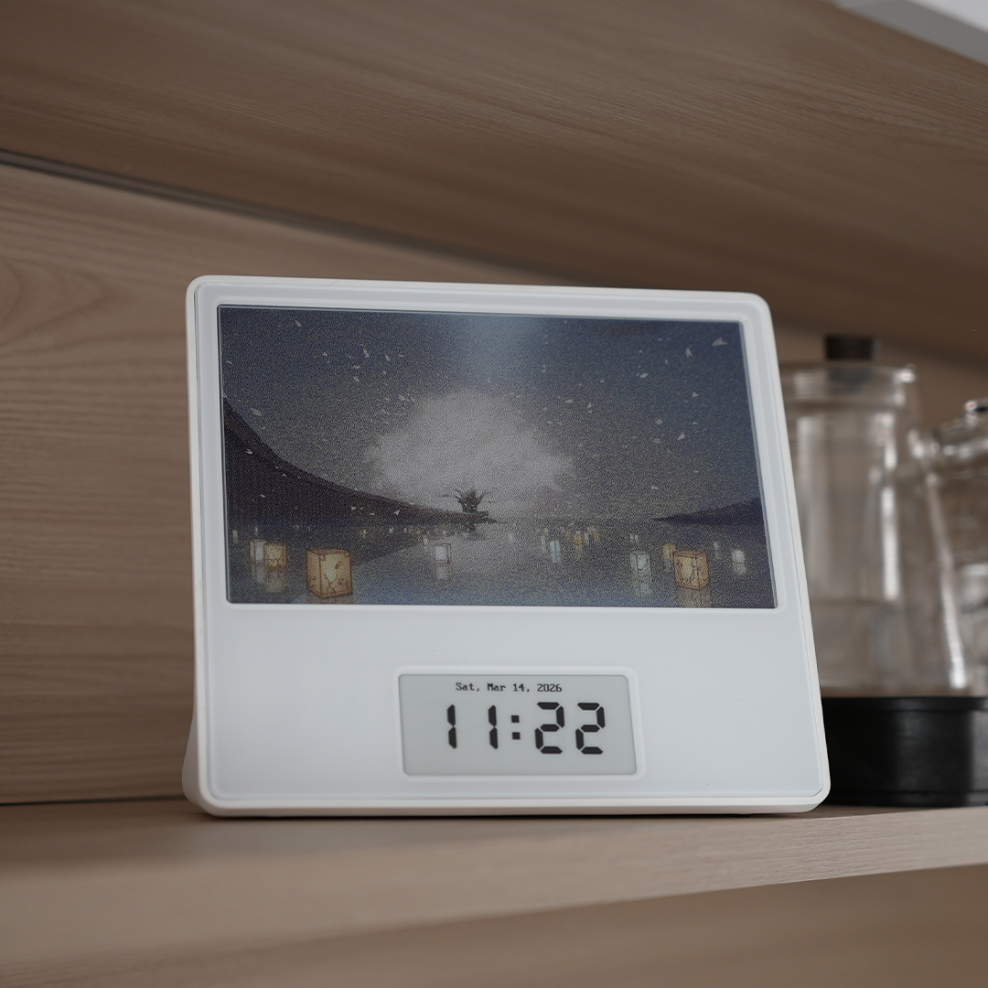 The Dual-Screen E-Ink Frame For Real Photos