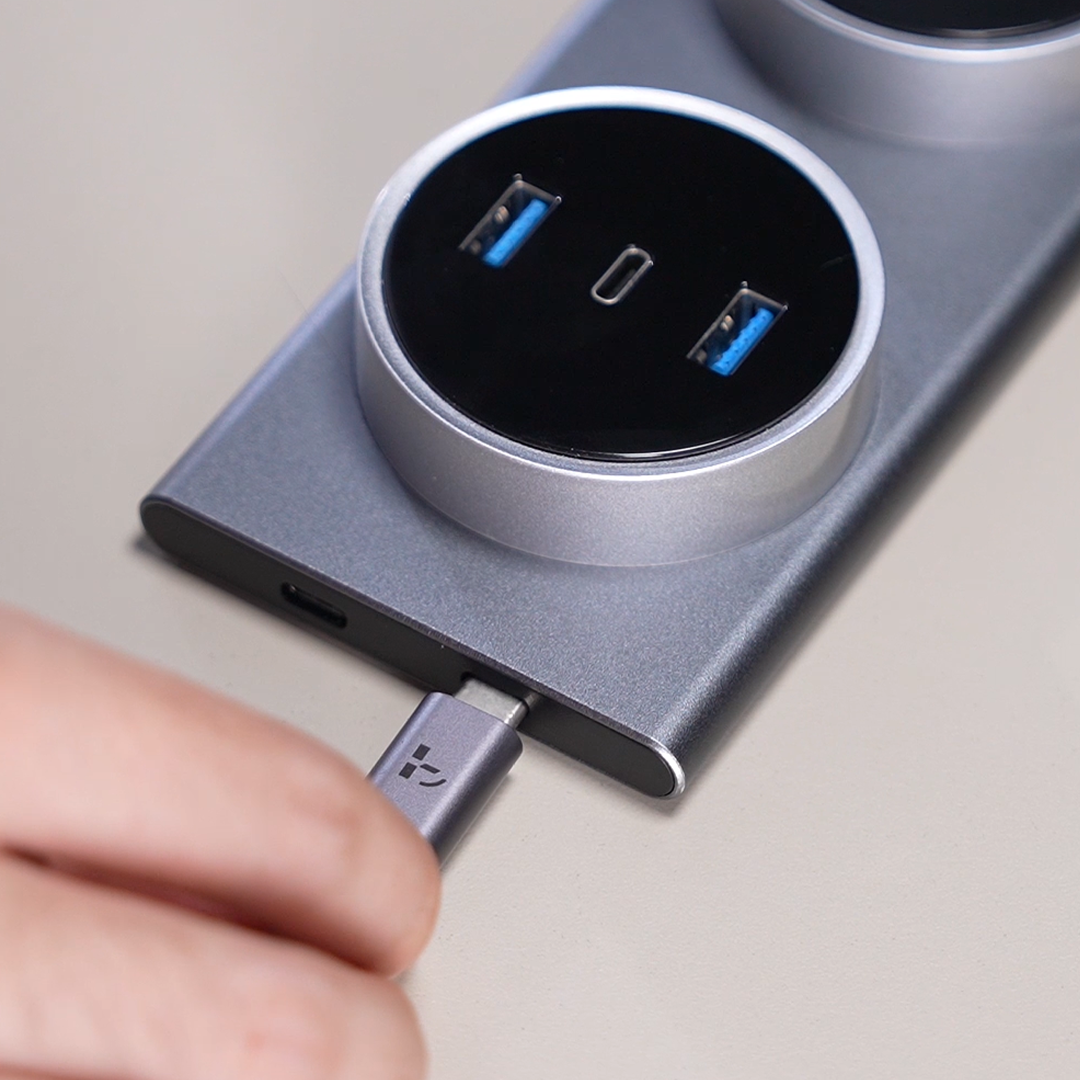 The Modular Hub That Clicks Into Place