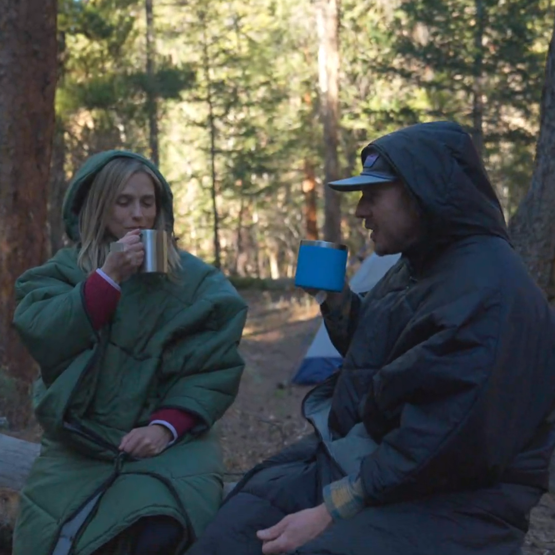 7 Ways To Stay Cozy Outside