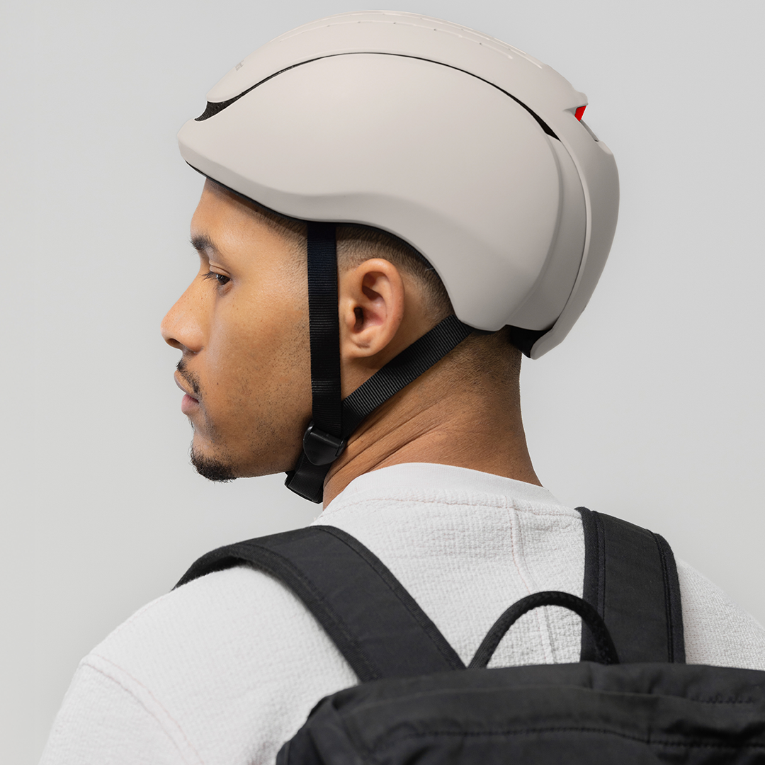 The Adjustable Helmet With Smart Brake Light Tech