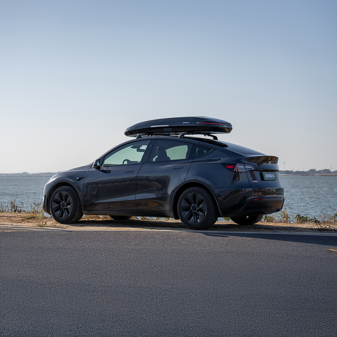 Secure & Stylish Car Roof Box For Every Adventure