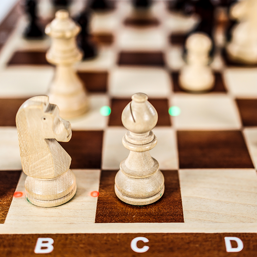 The First Foldable Electronic Chess Board Made Of Wood