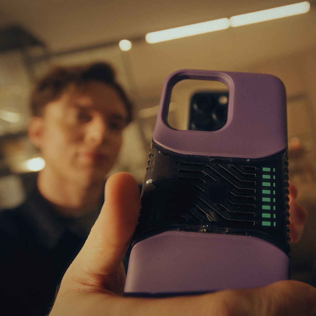 Cooler For Gaming On iPhone 15 & 16 Pro Max