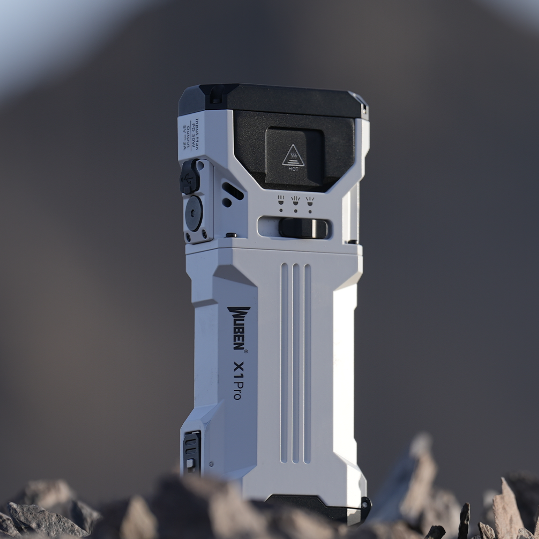 The 13,000 Lumen Dual-Beam Light