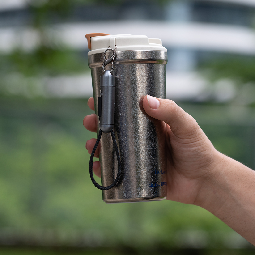 The Keychain That Charges, Stores, Tracks