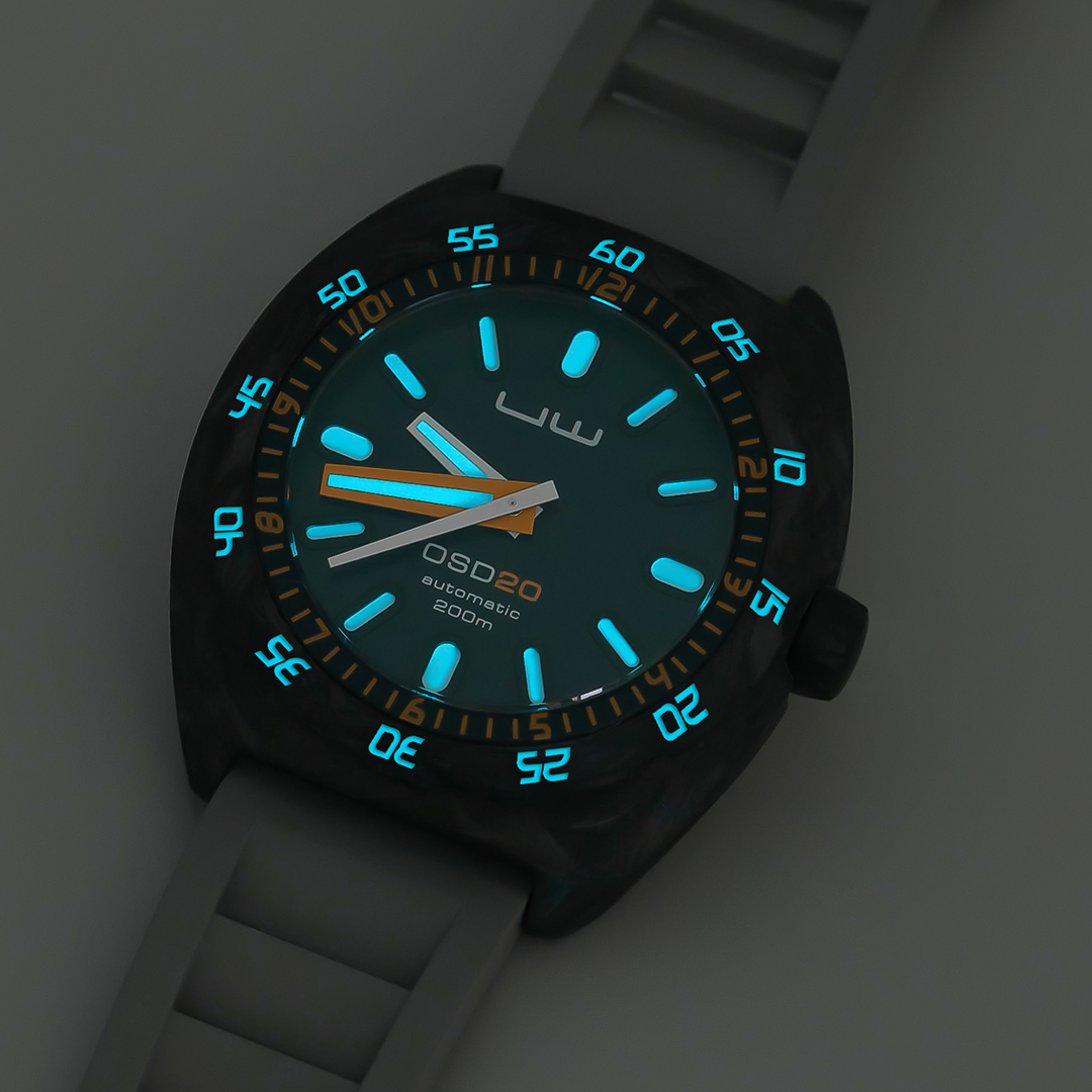 Carbon Fiber Diving Watch Inspired By Sharks