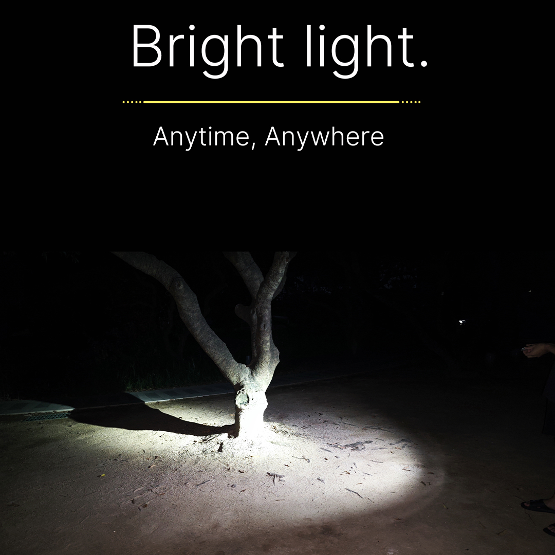 5 Light Colors, One Tiny Flashlight