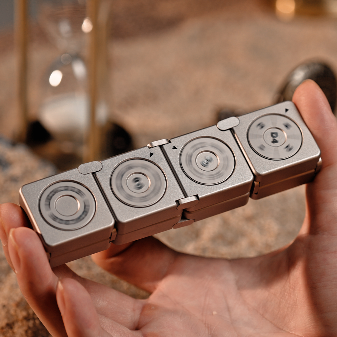 Titanium 7-in-1 Infinity Dice Cube