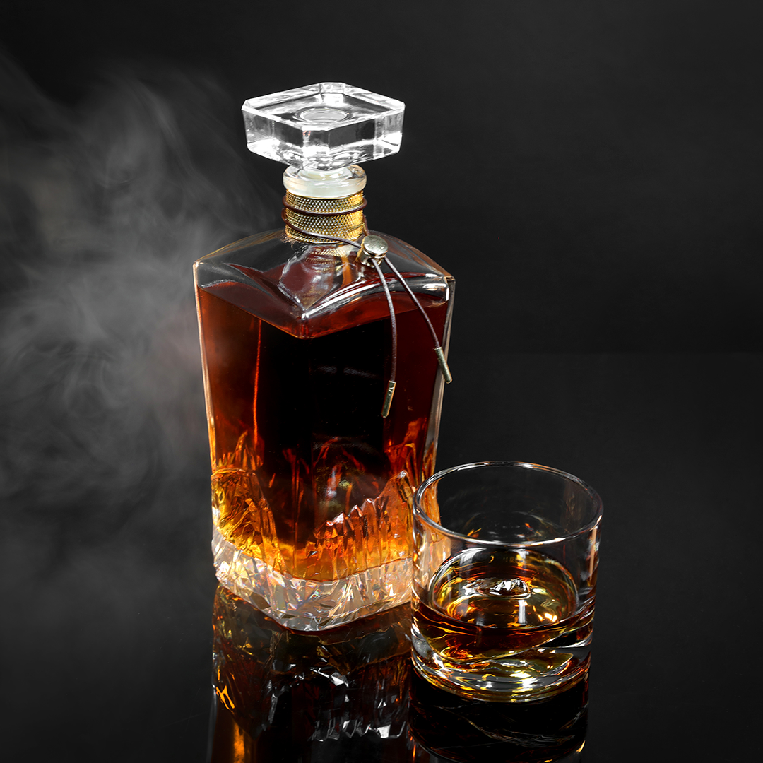 American Peaks Crystal Whiskey Set