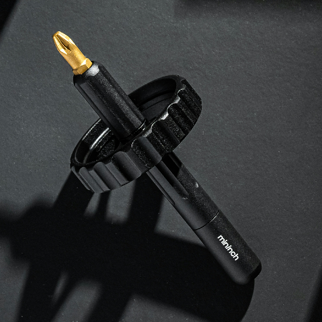 Engineered Grip Meets Smart Torque In One Sleek Screw Slayer