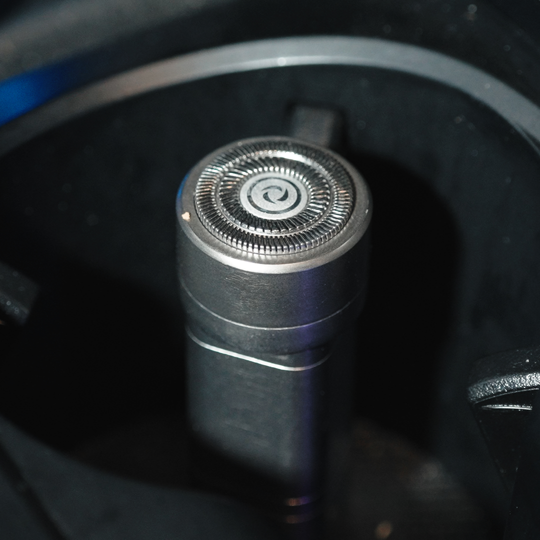 Modular Pocket-Size Magnetic Shaver