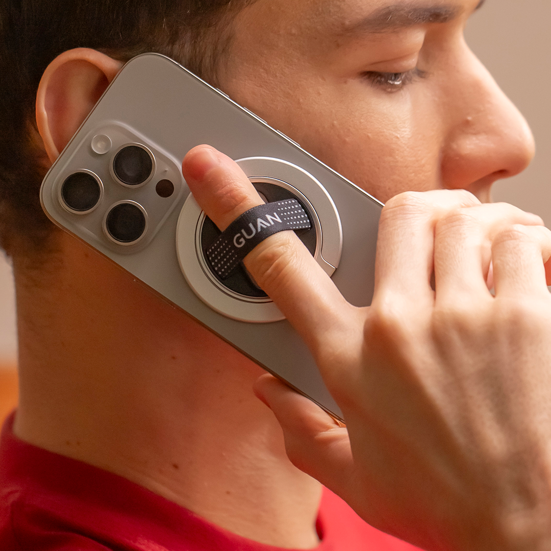 Snap. Grip. Stand. Mirror.