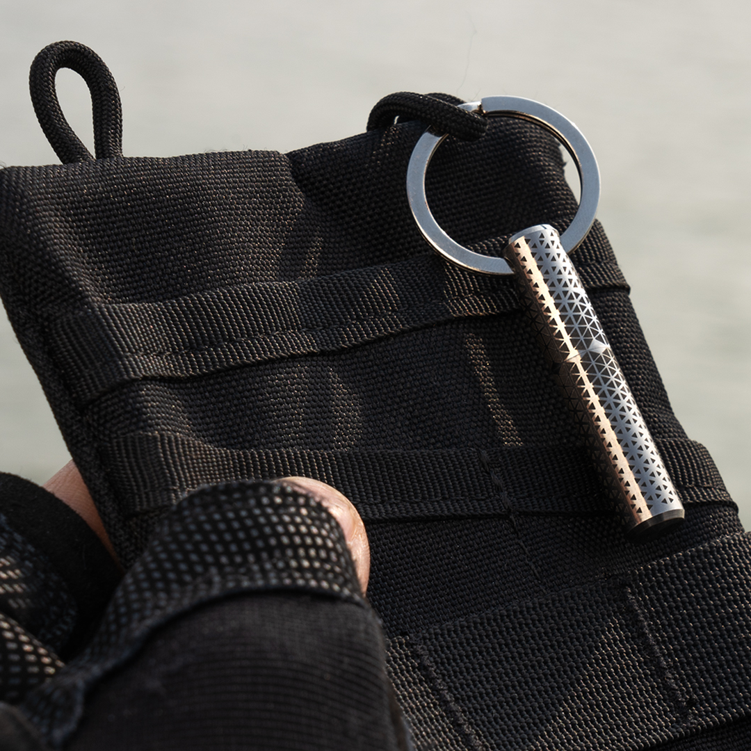 Tungsten Blade. Magnetic Release. 47mm of Pure Cutting Power.