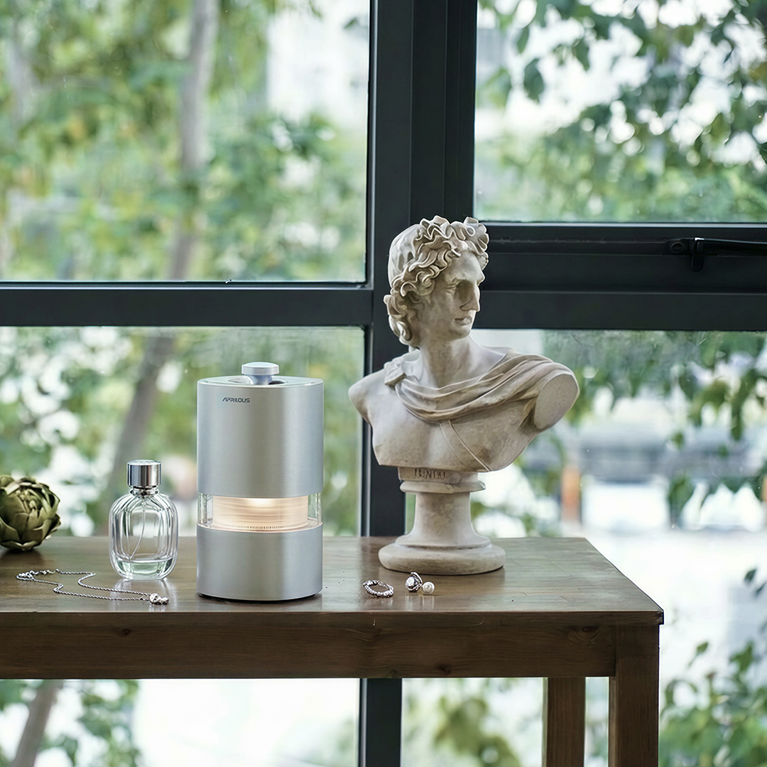 The 3-in-1 Brush Spa With UV Refresh