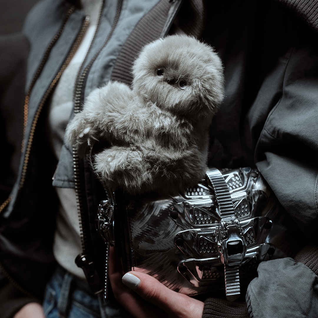 A Tiny Robot That Notices You