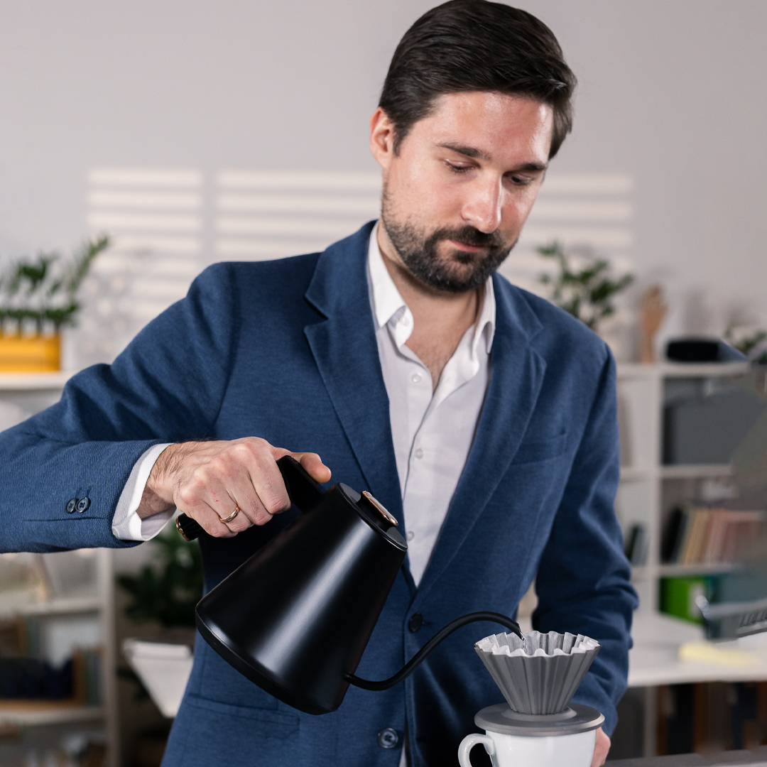 Titanium Dripper That Adapts