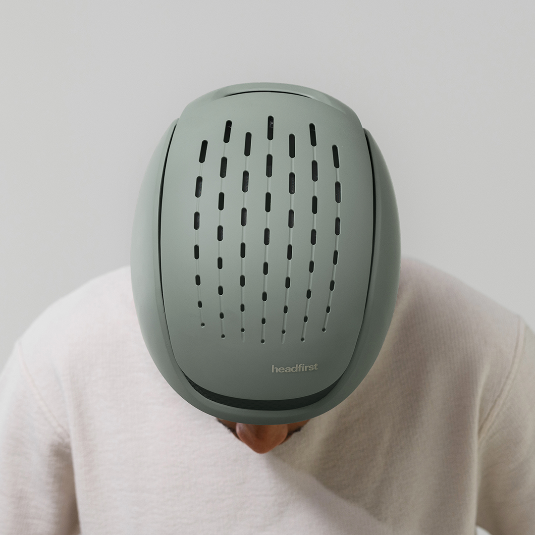 The Adjustable Helmet With Smart Brake Light Tech