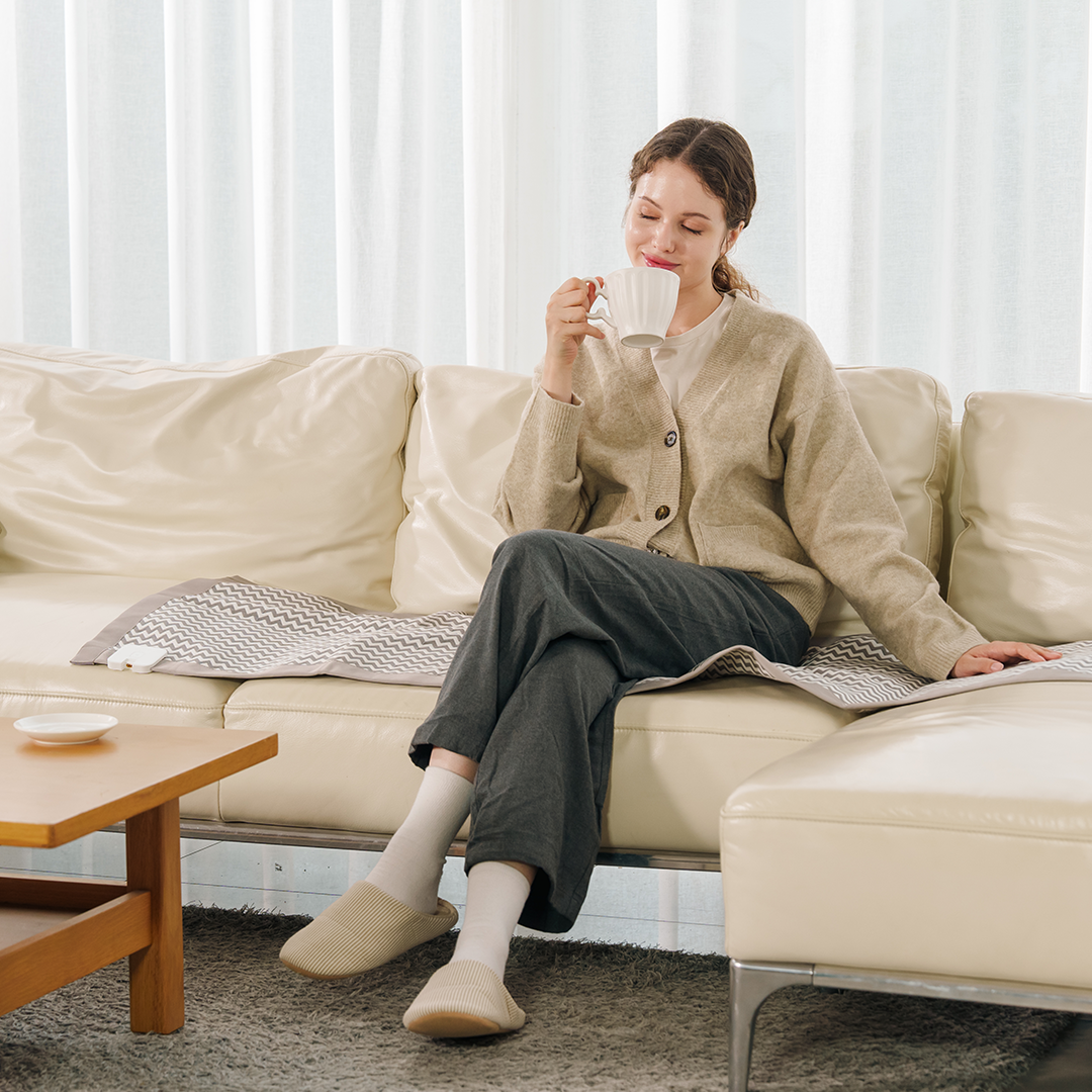 Ultra-Slim Heating Pad With Carbon Fiber Tech