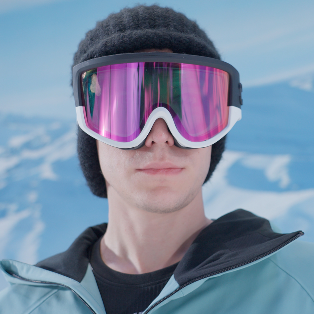 Blue and white ski goggles deals