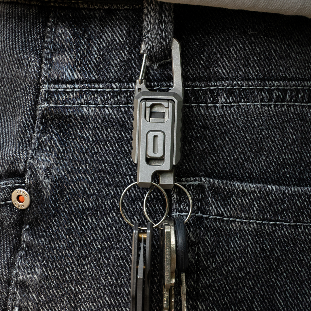 The Dual Quick-Release That Organizes EDC