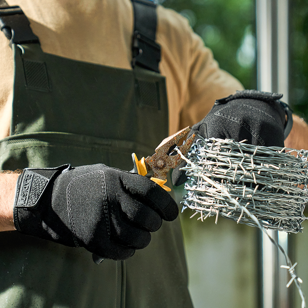 Gloves Built For Sharp Work