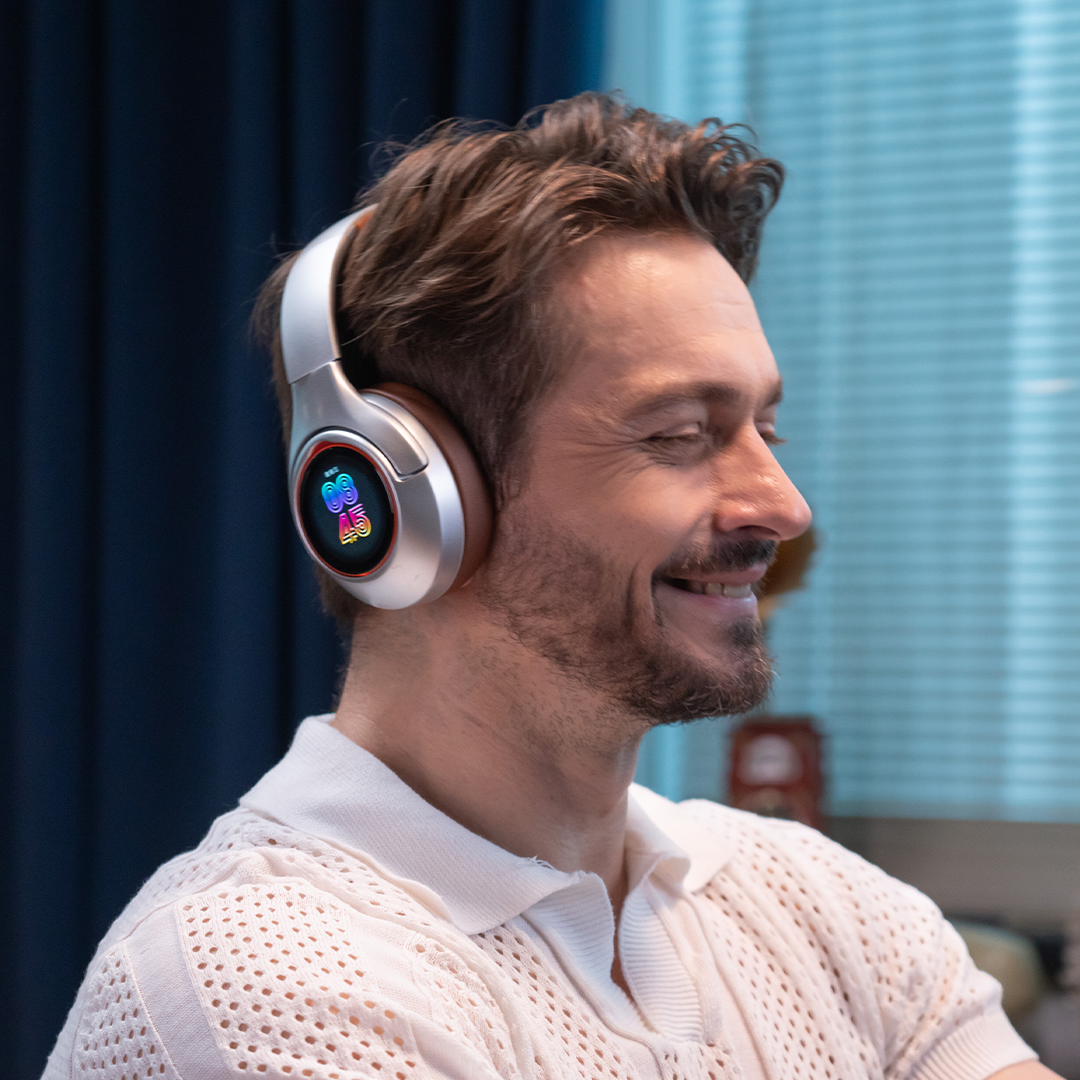 Turn Your Headphones Into A Canvas