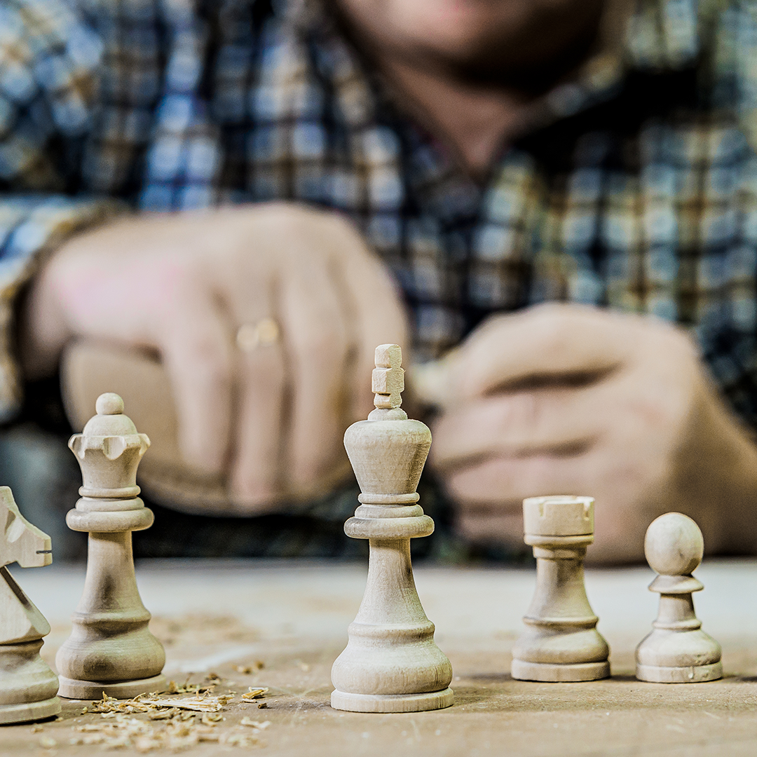 The First Foldable Electronic Chess Board Made Of Wood